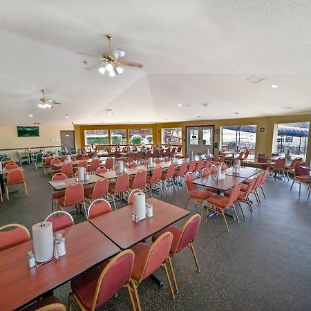 בראנסון The Stone Castle Hotel & Conference Center מראה חיצוני תמונה