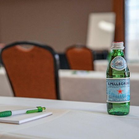 בראנסון The Stone Castle Hotel & Conference Center מראה חיצוני תמונה
